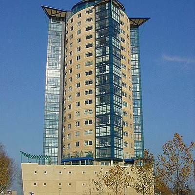 De Sequoia by Michiel van Dijk