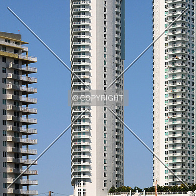 Quantum on the Bay North Tower by Jorge Molina