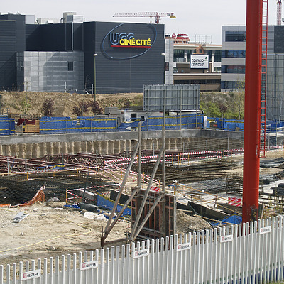 Torre Ámbar by Cesar Serrano