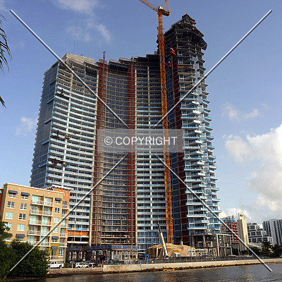 Paramount Bay at Edgewater Square by Jorge Molina