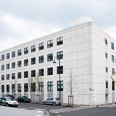 2 Rue Eugène et Armand Peugeot by Huopa