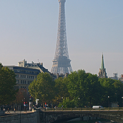 Tour Eiffel by Cesar Serrano