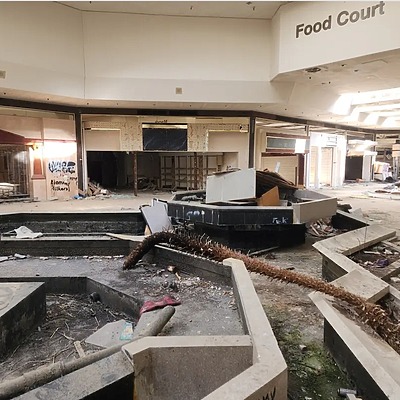 Jamestown Mall by Shiny ATV BIKE