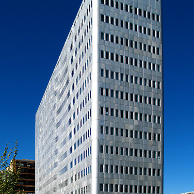 Principe de Vergara 187 by Cesar Serrano