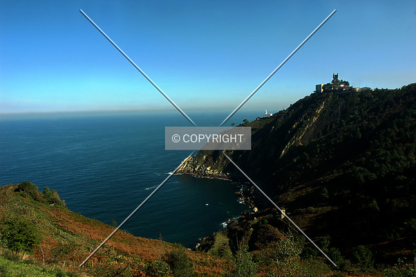 Donostia-San Sebastián by Jorge Molina