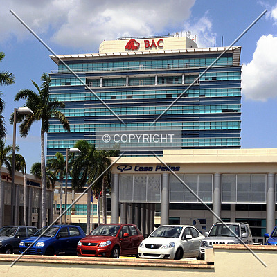 Edificio Pellas by Jorge Molina