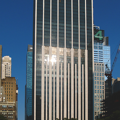 1095 Avenue of the Americas by Cesar Serrano