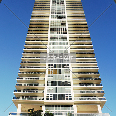 The Beach Club Tower 2 by Jorge Molina