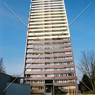Hindemithstraße 39 by Nephilim