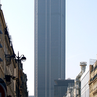 Tour Montparnasse by Cesar Serrano