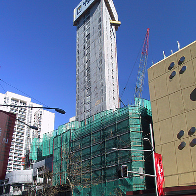 Meriton Tower by John Bek
