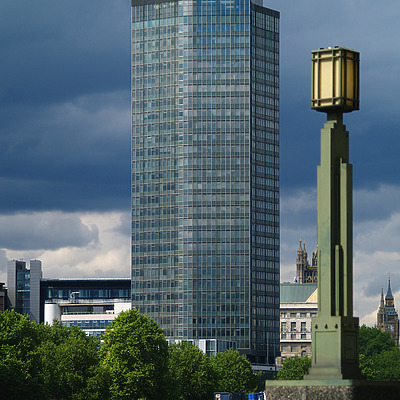 Millbank Tower by Cesar Serrano