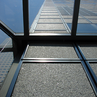 Suntec City Tower 3 by Horst Kiechle