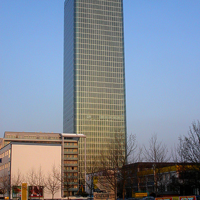 Hochhaus Uptown München by Cesar Serrano