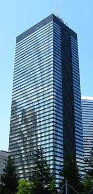Shinjuku Mitsui Building by Kevin Hemphill