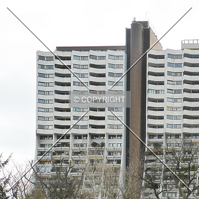 Wohnpark Alterlaa - Block A5-A8 by Nephilim