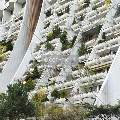 Wohnpark Alterlaa - Block B3-B8 by Nephilim