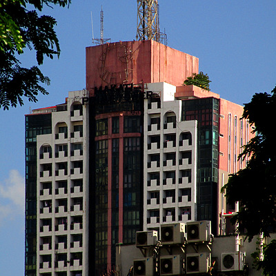 Makati Prime Tower Suites by Daniel Kieckhefer