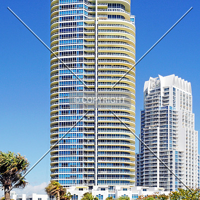 Continuum on South Beach, South Tower by Jorge Molina