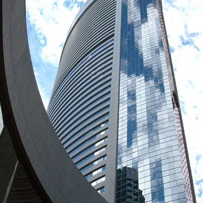 Shangri-La Hotel by Rogan Coles