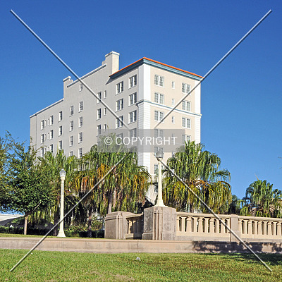 Lakeland Terrace Hotel by Jorge Molina