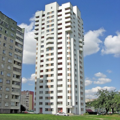 Prospekt Rokossovskogo 64 by Alexei Bobko