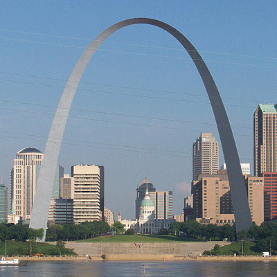 Gateway Arch by Ryan Hildebrand