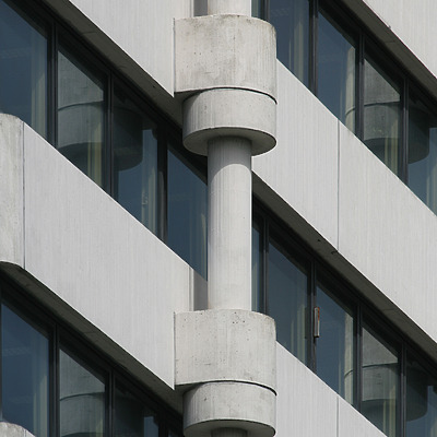 Stadtsparkasse Wuppertal by Michiel van Dijk