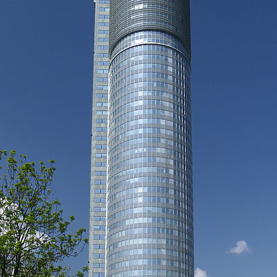 Millennium Tower by Cesar Serrano