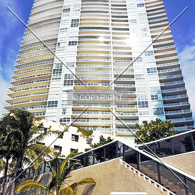 ICON at South Beach by Jorge Molina