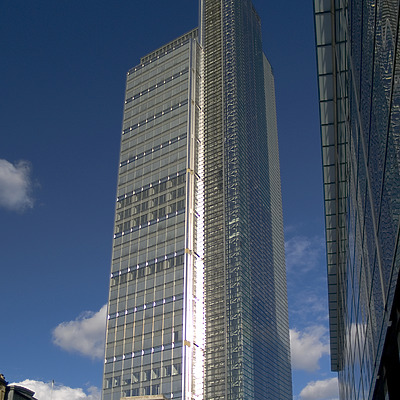 Heron Tower by Cesar Serrano