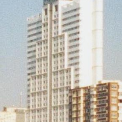 Garden Court Marine Parade by Anne Puustelli