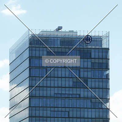 Allianz-Kai by Nephilim