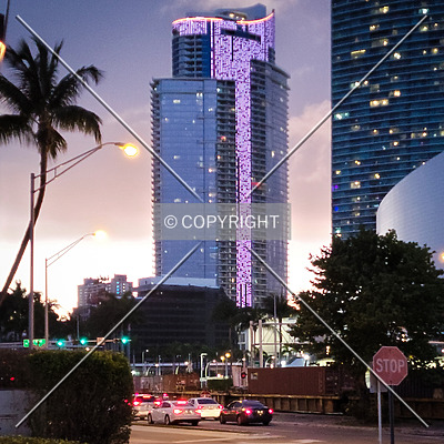 Paramount Miami Worldcenter by Ryan Hildebrand