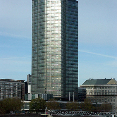 Millbank Tower by Nate Lindsey