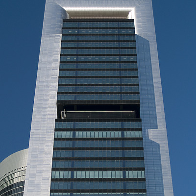 Torre Caja Madrid by Cesar Serrano