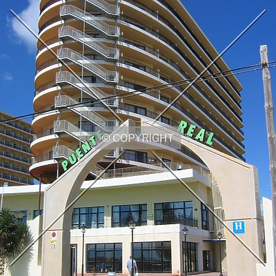 Hotel Puente Real by Victor Carcedo