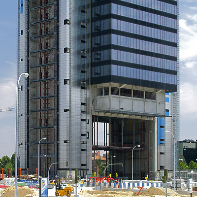 Torre Caja Madrid by Cesar Serrano
