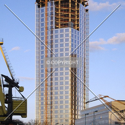 Torre Repsol YPF by Maximiliano Buono
