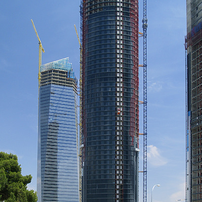 Torre Sacyr Vallehermoso by Cesar Serrano