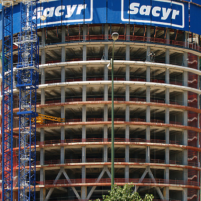 Torre Sacyr Vallehermoso by Cesar Serrano