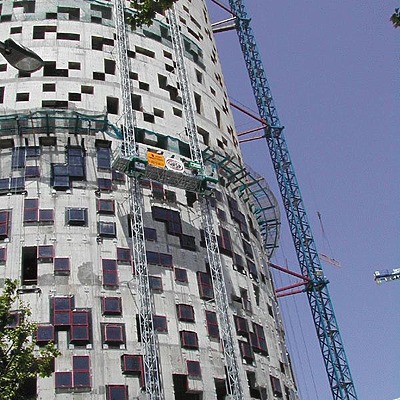 Torre Agbar by David Guija