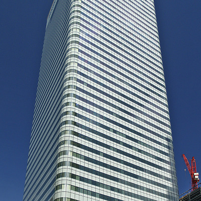8 Canada Square by Cesar Serrano