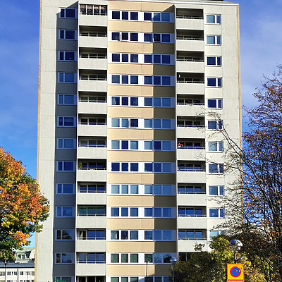 Drottninggatan 54 by Robin Spetz
