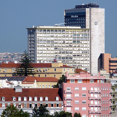 Edifício Aviz by Robin Spetz