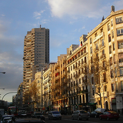 Torre de Valencia by Cesar Serrano