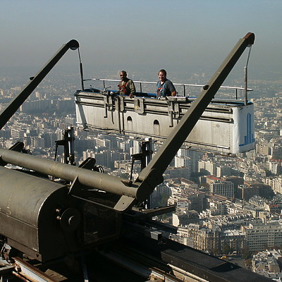 Tour Montparnasse by Daniel Kieckhefer