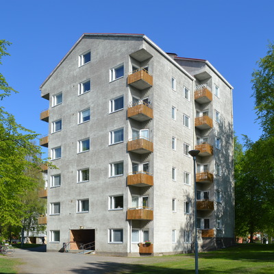 Linjurikatu 11 by Huopa