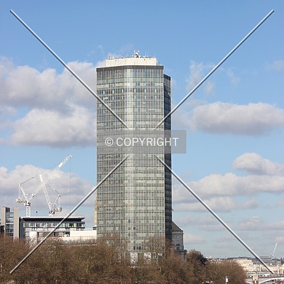 Millbank Tower by Florian Barbier
