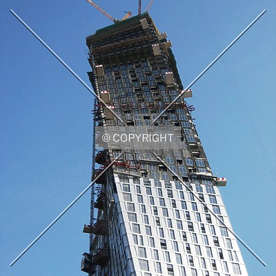 Cayan Tower by Arvin Daeizadeh